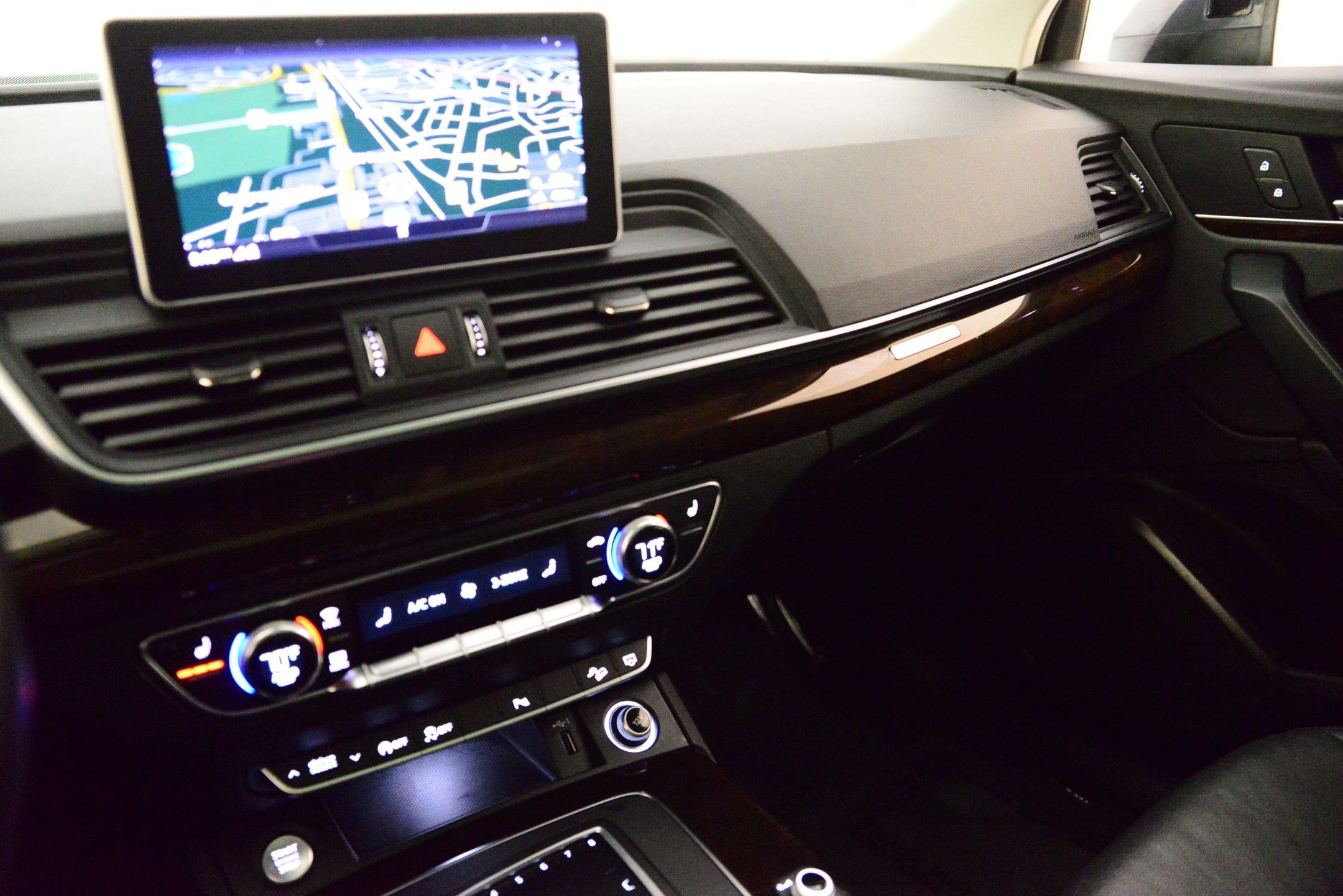 Used 2018 Audi Q5 2.0T Premium Plus image 32