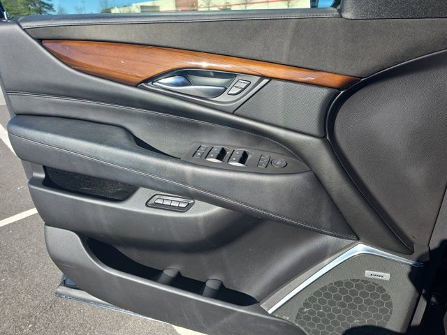 Used 2017 Cadillac Escalade Premium Luxury image 27
