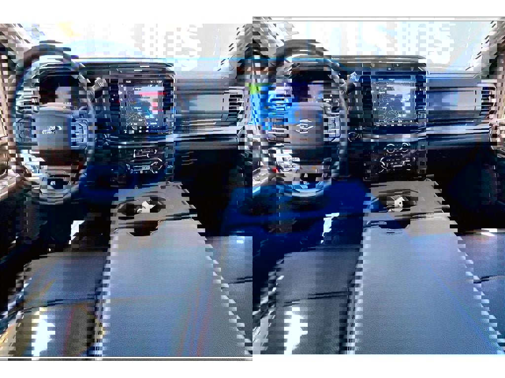 Used 2025 Ford F350 Lariat w/ FX4 Off-Road Package image 17