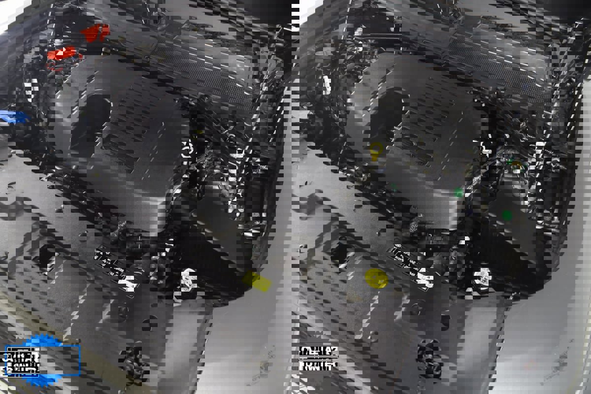 Used 2024 Land Rover Defender 110 X-Dynamic SE image 19