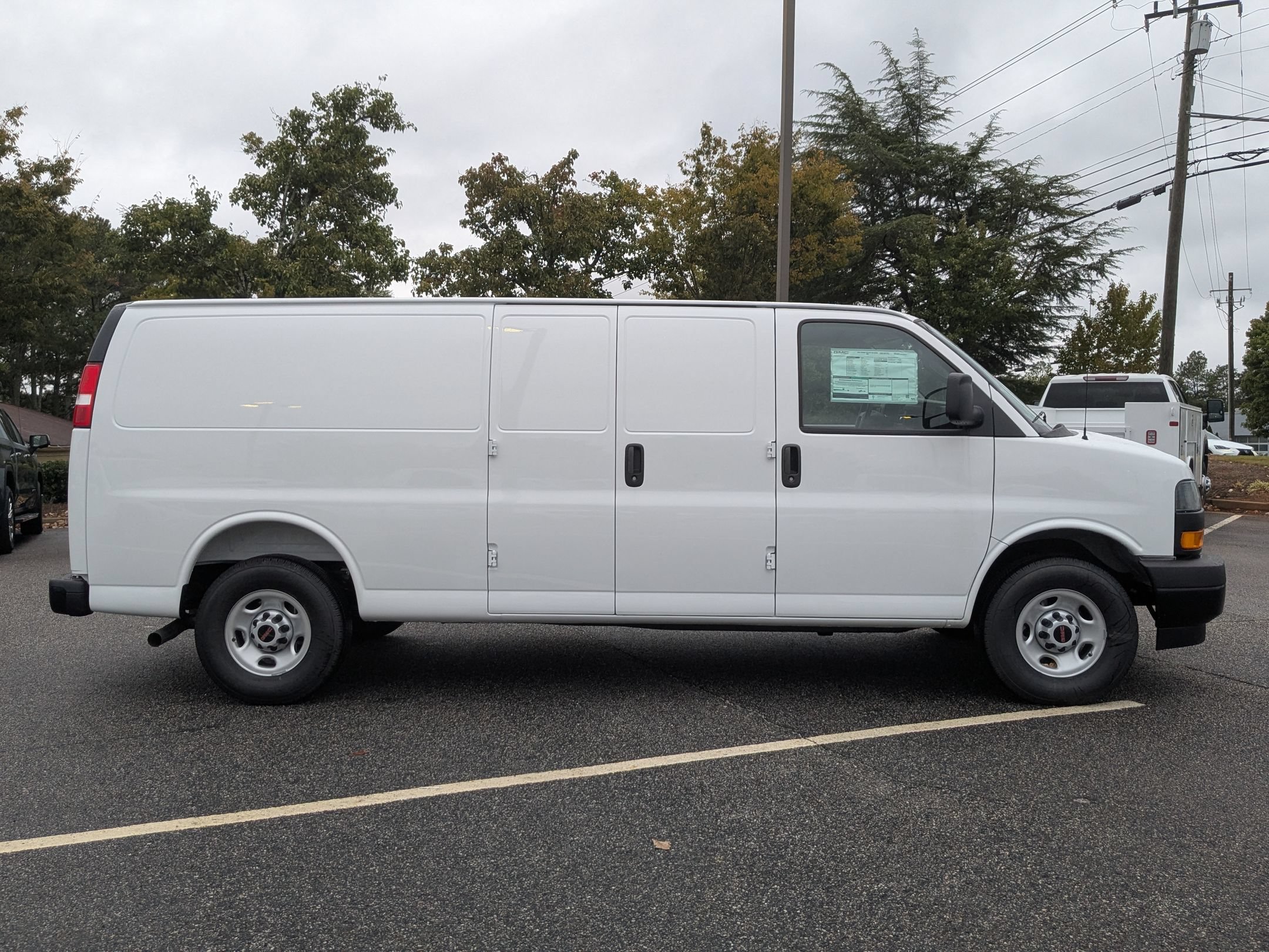 New 2025 GMC Savana 2500 Extended w/ Driver Convenience Package RWD image 6