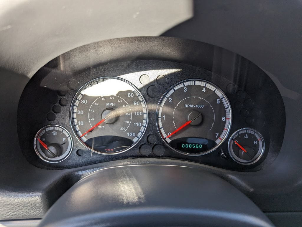 Used 2005 Jeep Liberty Limited AWD/4WD image 19