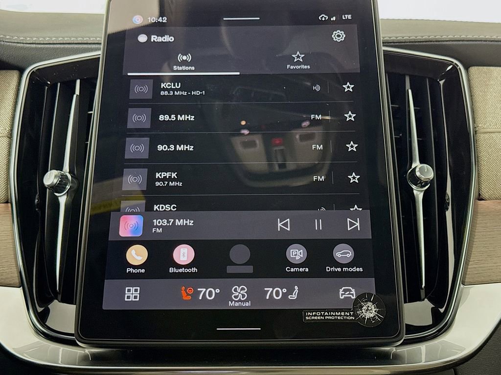 New 2026 Volvo XC90 B6 Plus w/ Protection Package Premier image 14