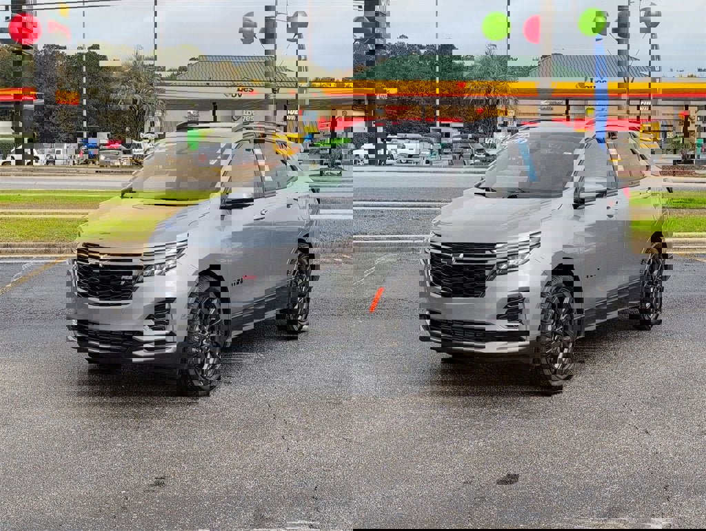 Certified 2023 Chevrolet Equinox RS w/ RS Leather Package image 9