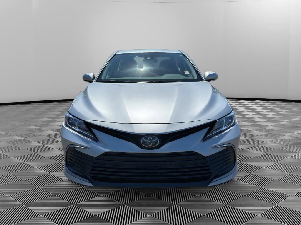 Used 2024 Toyota Camry LE image 2