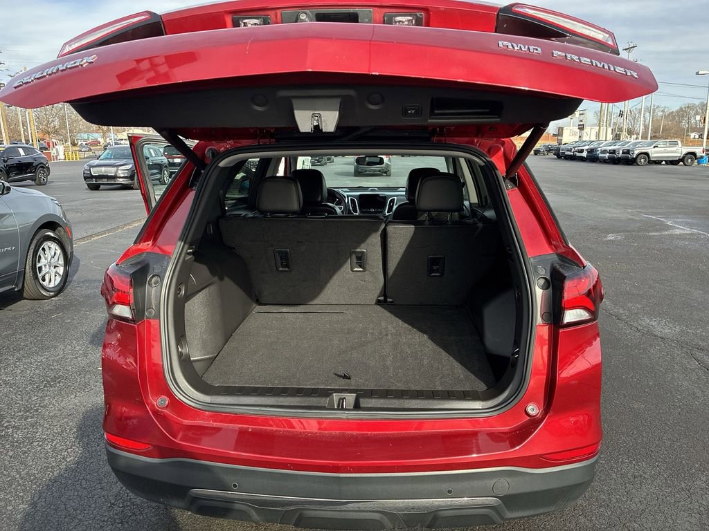 Used 2023 Chevrolet Equinox Premier AWD/4WD image 21