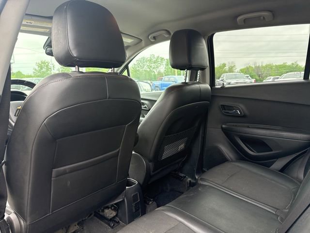 Used 2017 Chevrolet Trax LT w/ LT Convenience Package FWD image 9