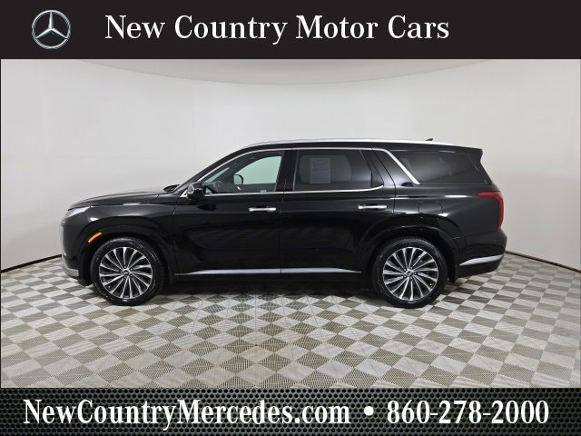 Used 2023 Hyundai Palisade Calligraphy w/ Winter Package image 5