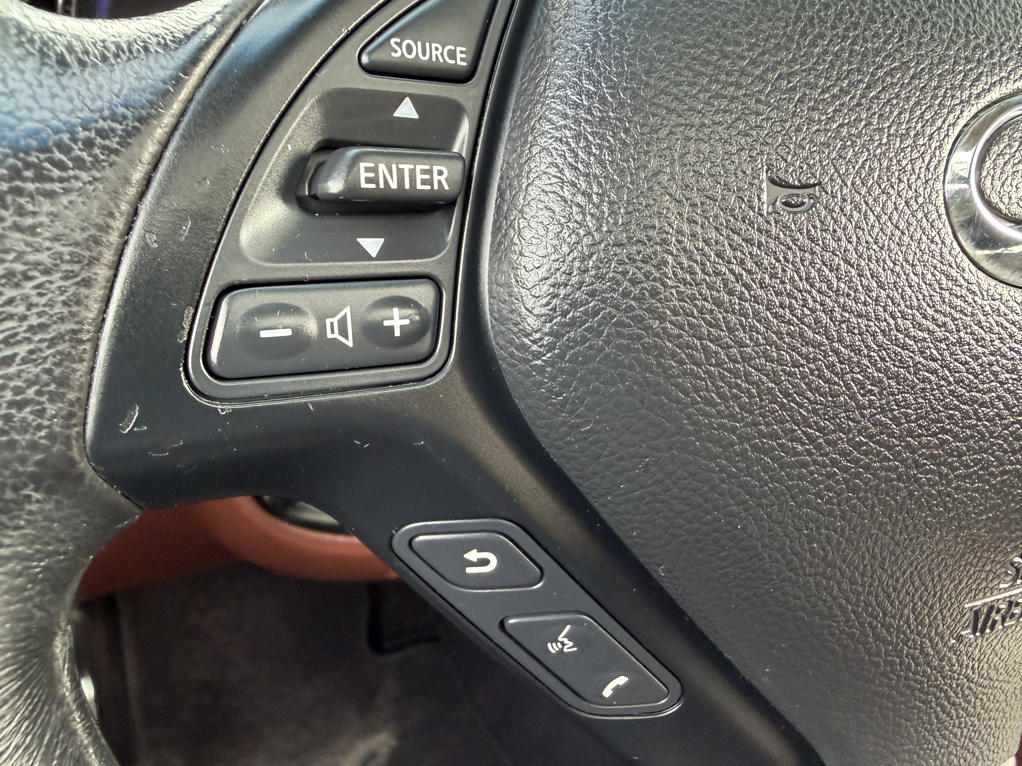 Used 2010 INFINITI EX35 Journey RWD image 29
