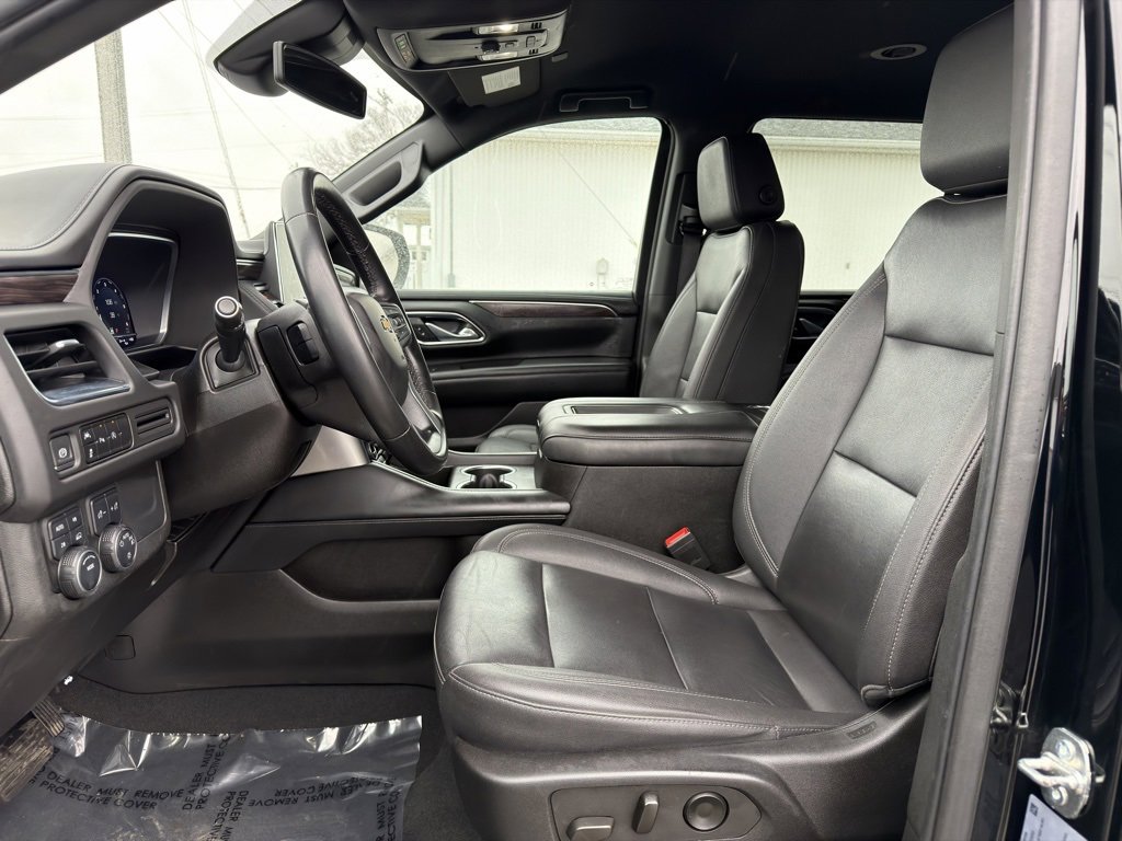 Used 2023 Chevrolet Tahoe LT image 2