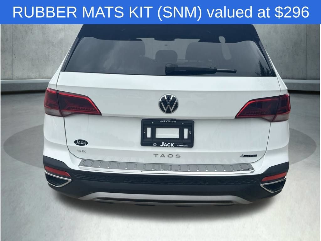 Used 2023 Volkswagen Taos SE w/ Panoramic Sunroof Package AWD/4WD image 6