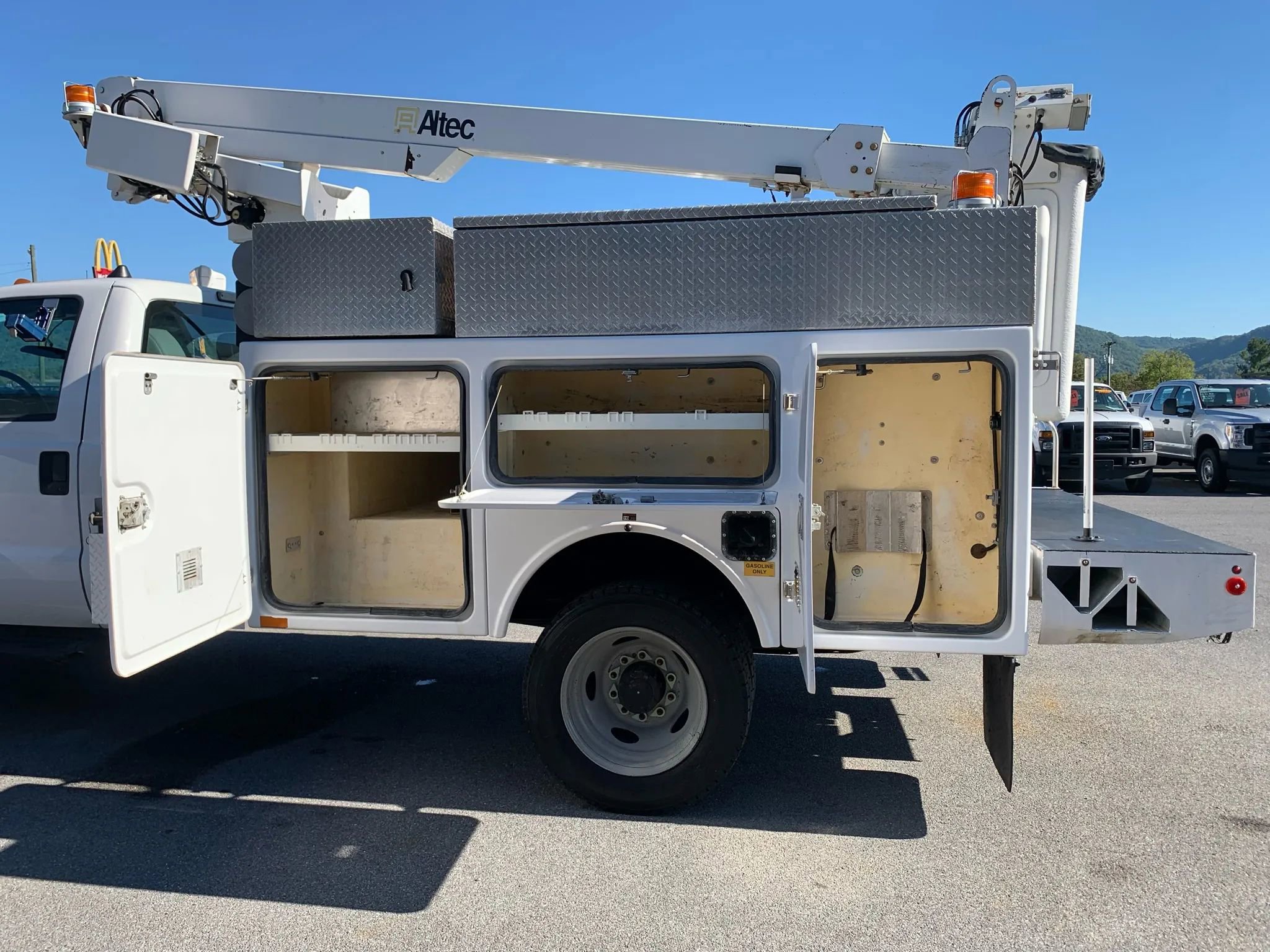 Used 2013 Ford F450 XL w/ Snow Plow Prep Pkg RWD image 24