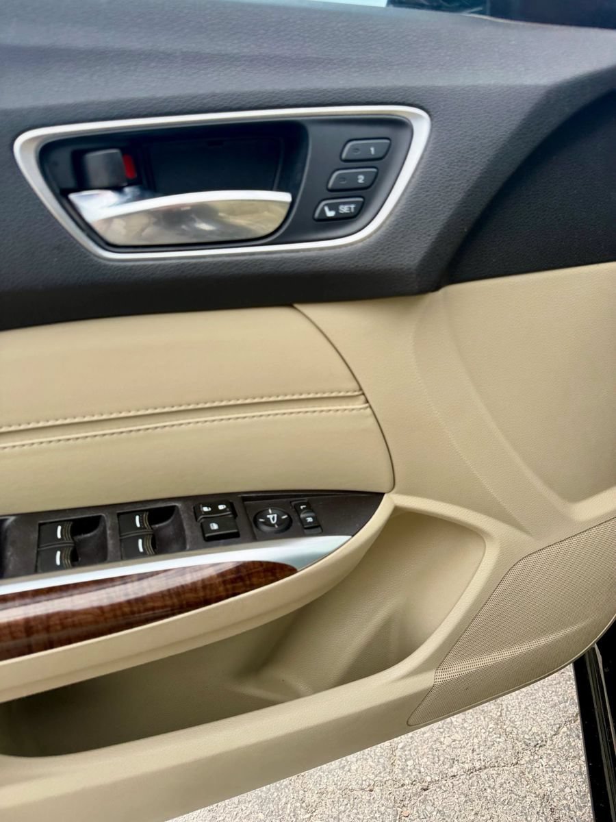 Used 2018 Acura TLX FWD image 27