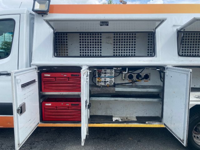 Used 2019 Freightliner Sprinter 3500 w/ Premium Package RWD image 10