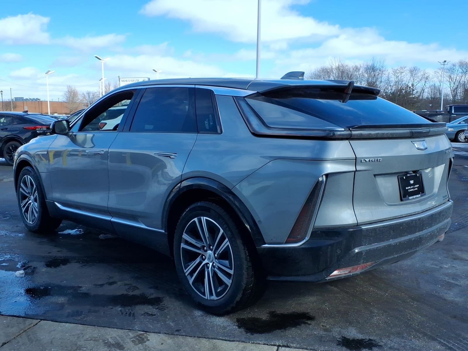 New 2025 Cadillac Lyriq Luxury w/ LPO, Floor Liner Package image 8