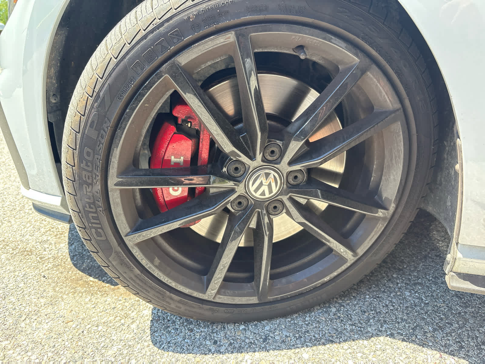 Used 2021 Volkswagen GTI SE FWD image 16