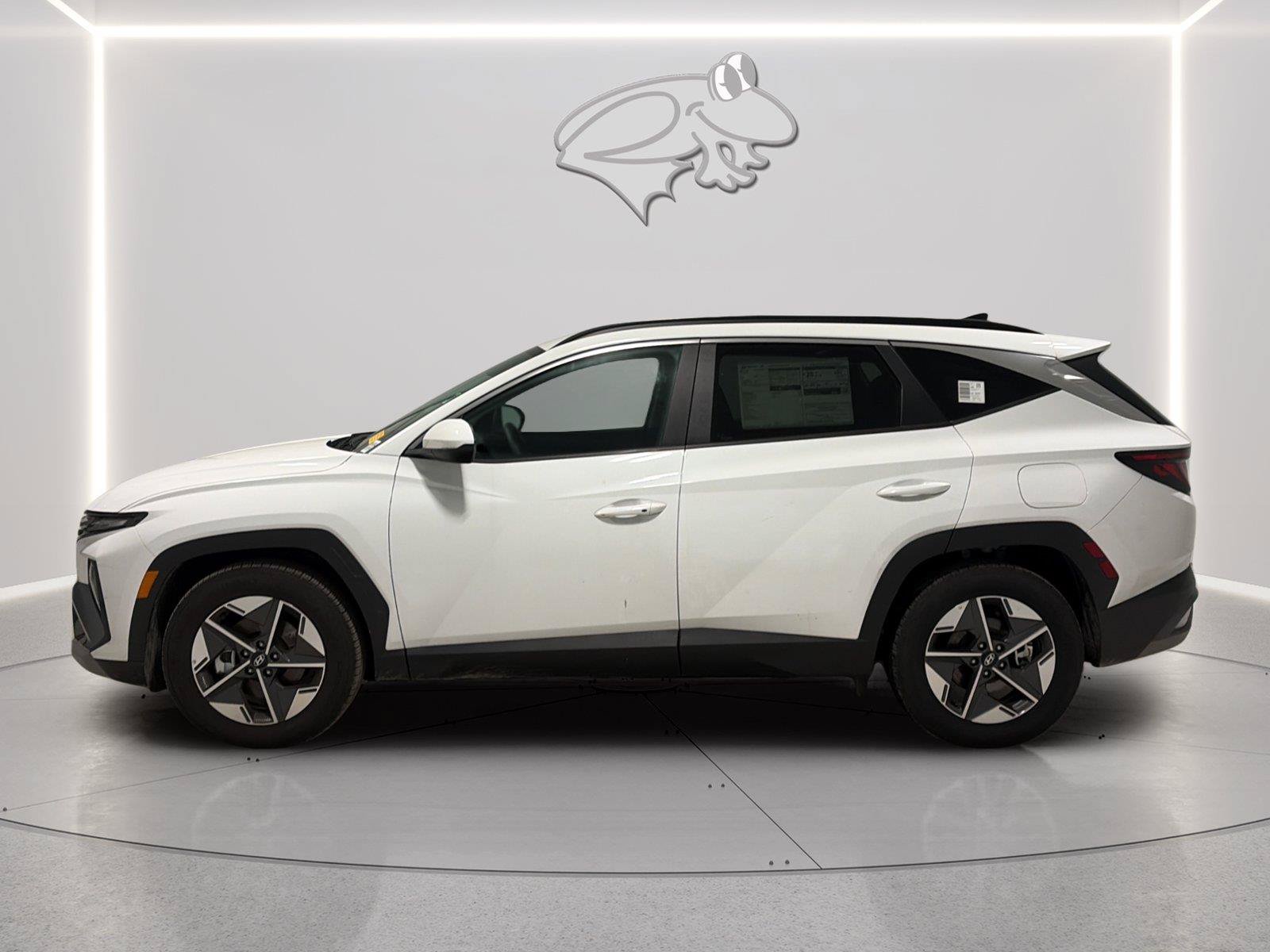 Used 2026 Hyundai Tucson SEL Plus FWD image 2