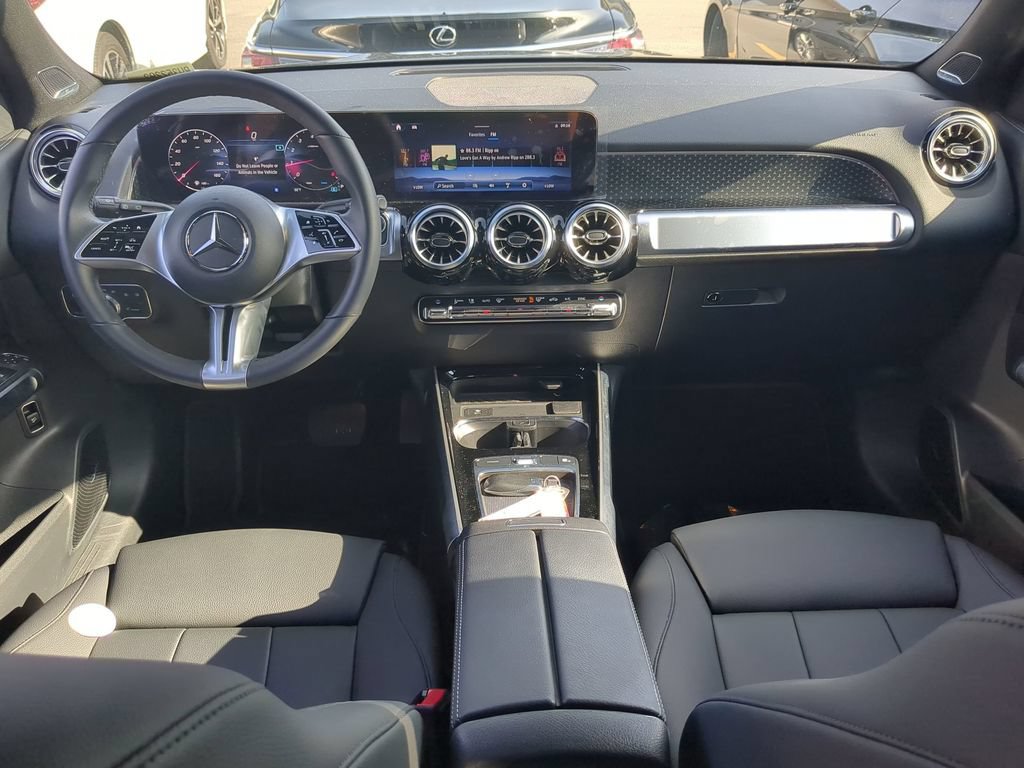 Certified 2024 Mercedes-Benz GLB 250 4MATIC image 2