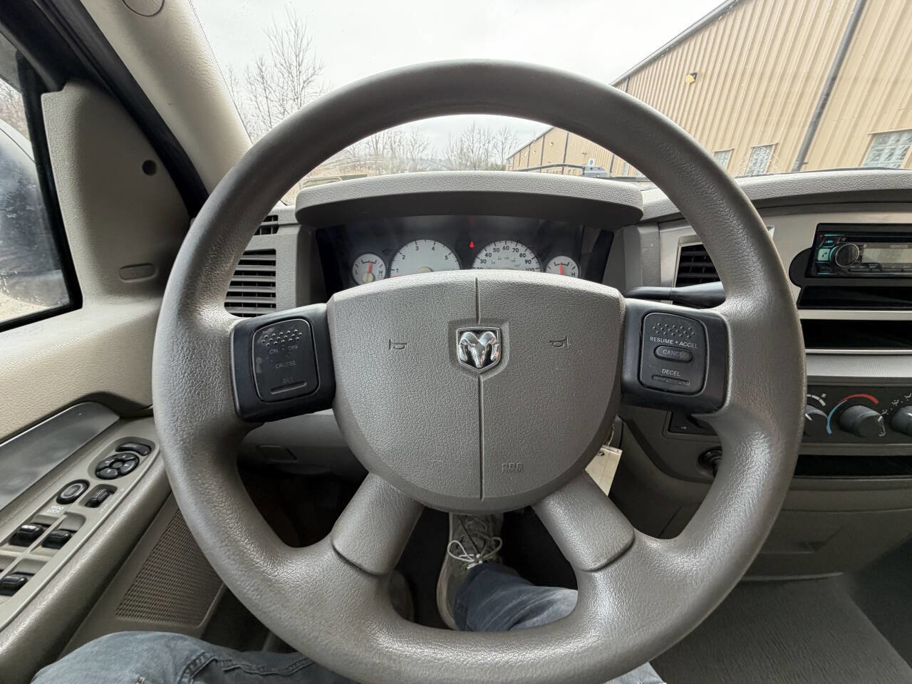 Used 2007 Dodge Ram 1500 Truck SLT image 29