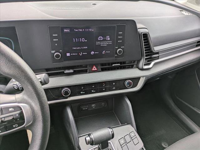 Used 2024 Kia Sportage LX image 11