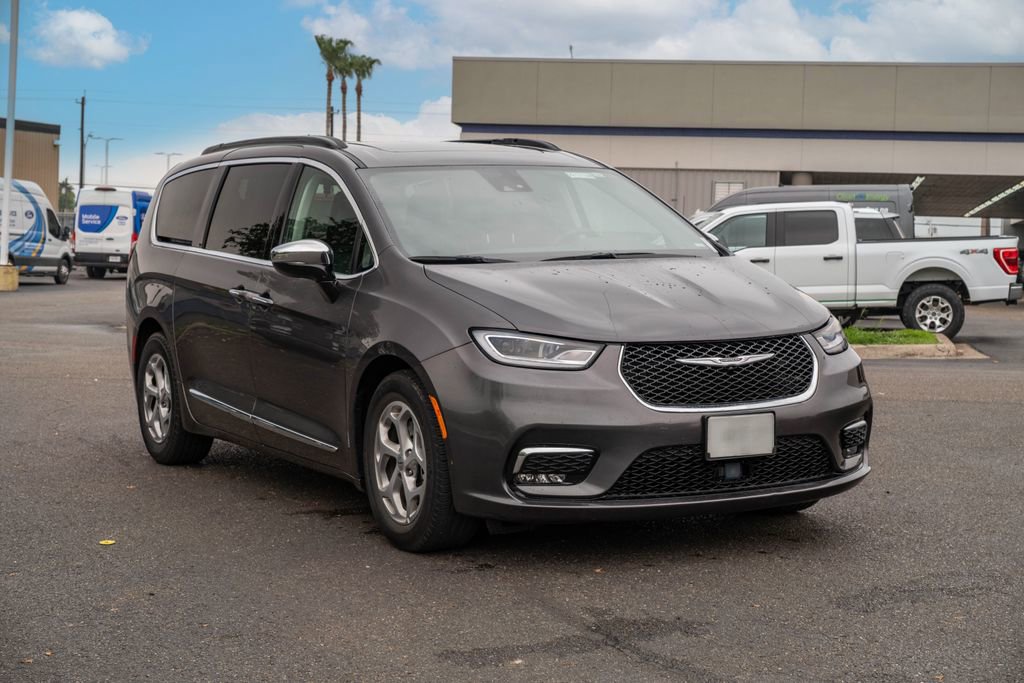 Used 2023 Chrysler Pacifica Limited