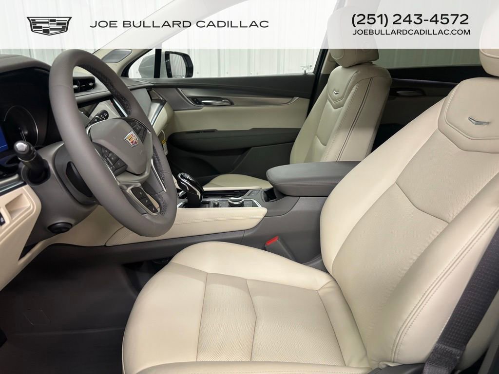 New 2025 Cadillac XT5 Premium Luxury w/ LPO, Floor Liner Package image 5