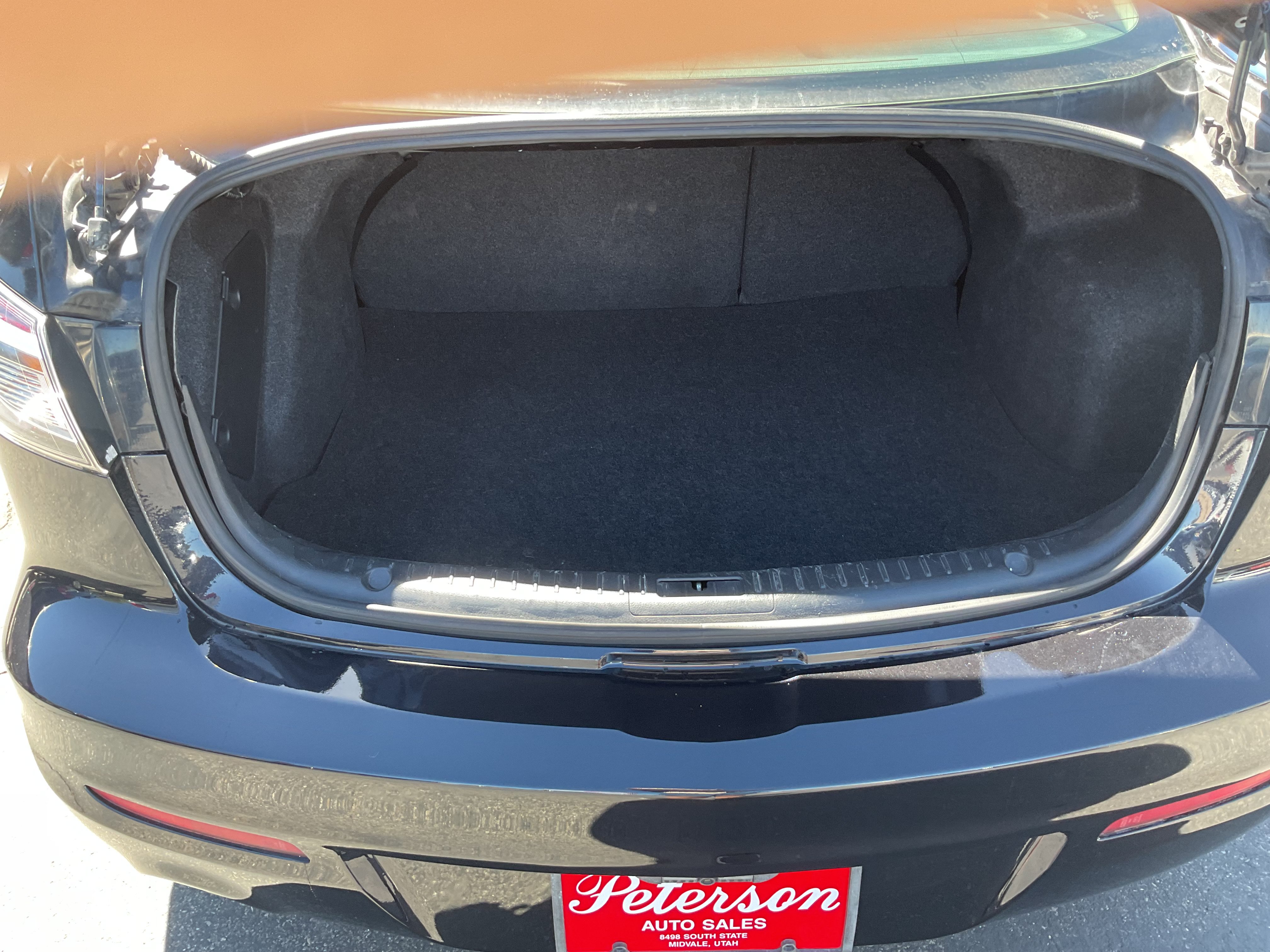 Used 2012 MAZDA MAZDA3 i Sport FWD image 15