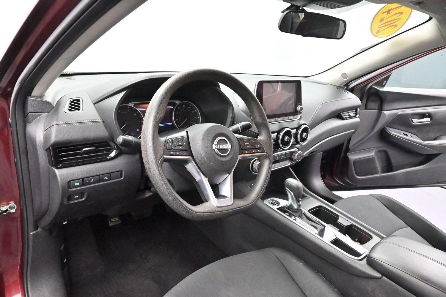Used 2024 Nissan Sentra SV FWD image 14