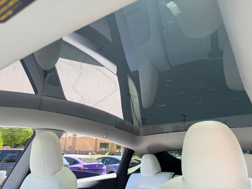 Used 2021 Tesla Model Y Long Range AWD/4WD image 48