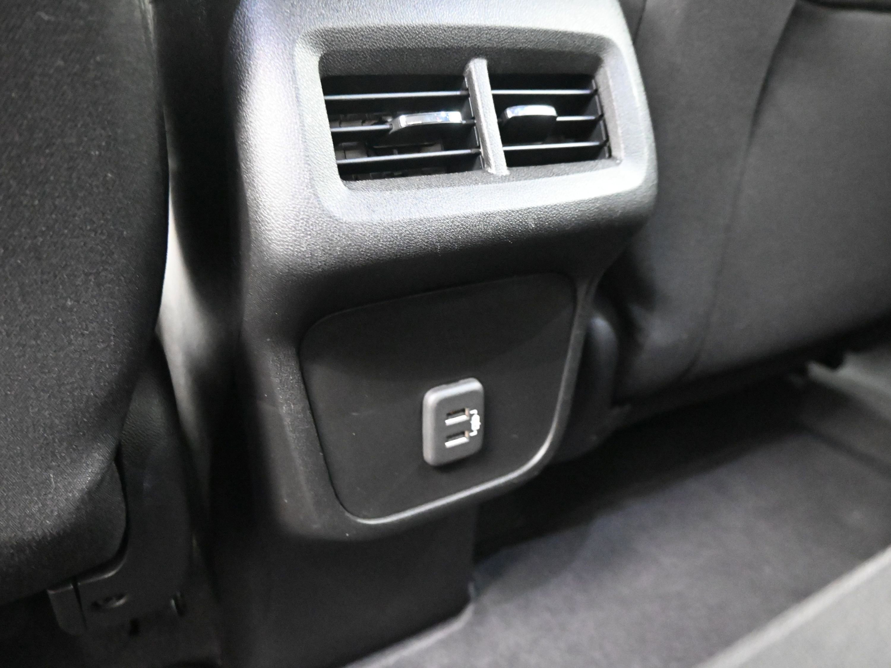 Used 2021 Chevrolet Equinox LS w/ LS Convenience Package image 14