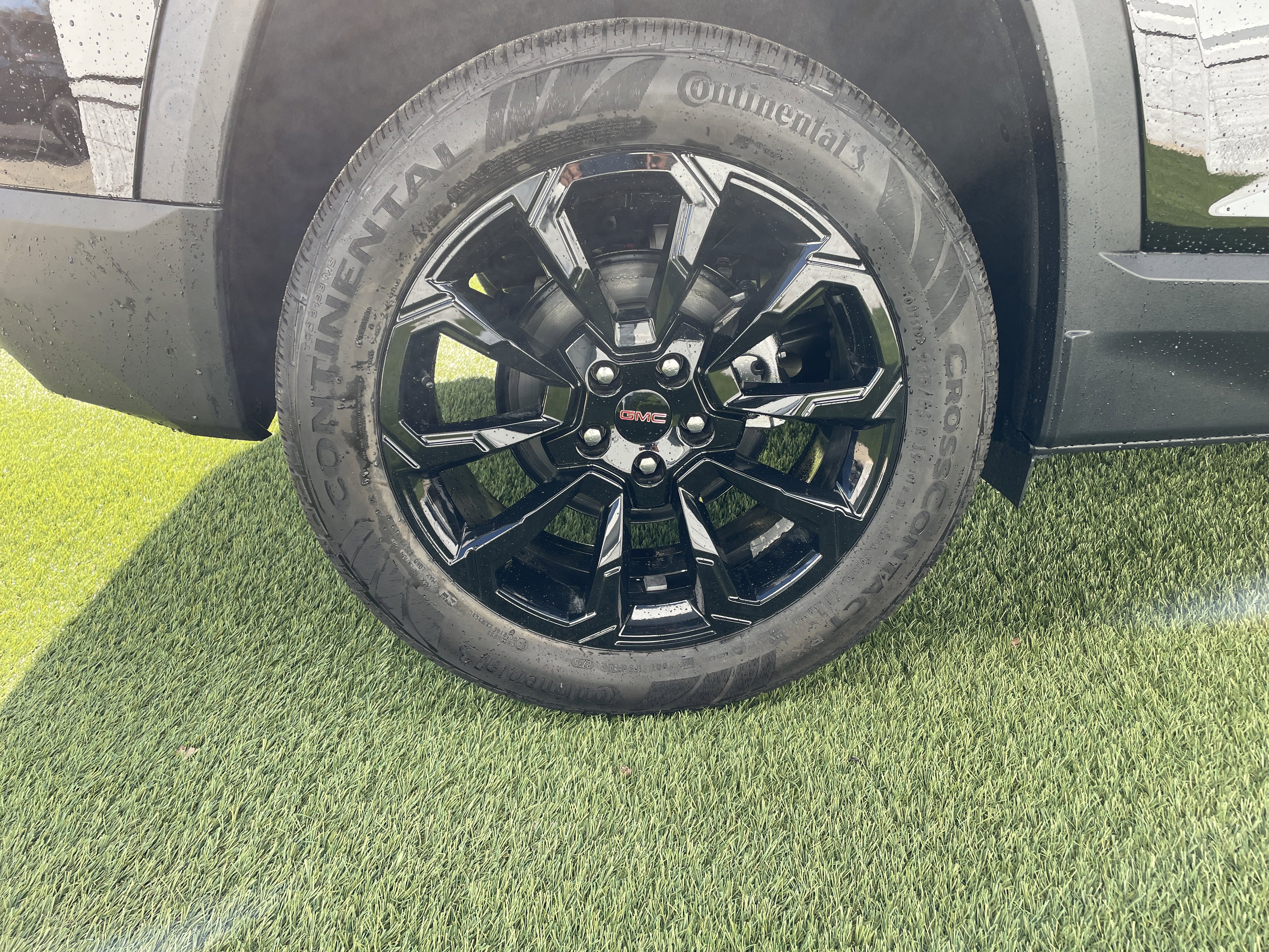 New 2026 GMC Terrain Elevation w/ Black Edition image 9