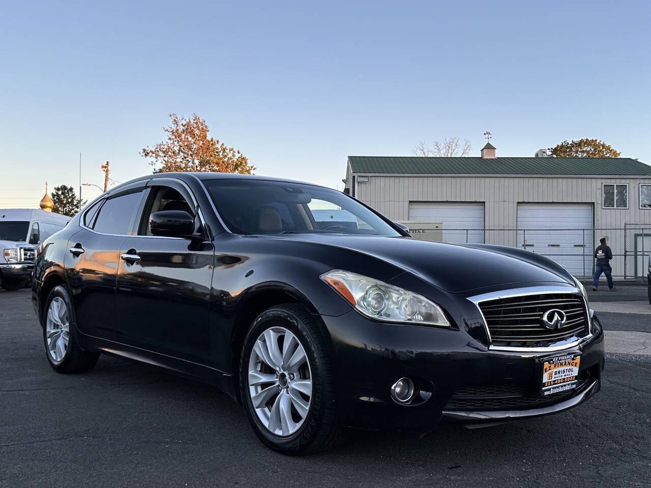 Used 2011 INFINITI M37 x w/ Deluxe Touring Pkg AWD/4WD image 7