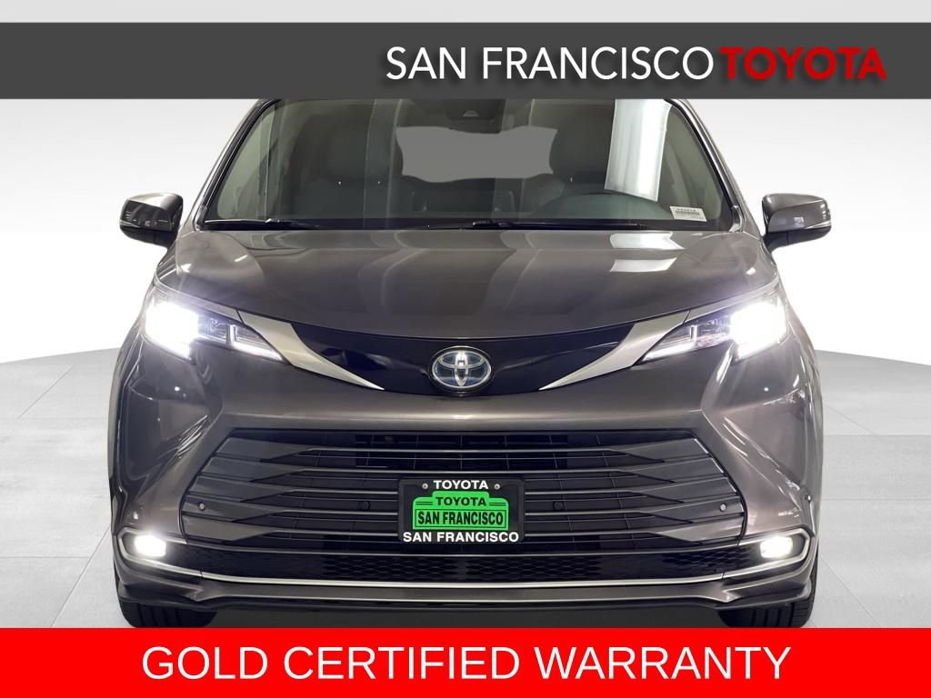 Certified 2021 Toyota Sienna Limited image 8