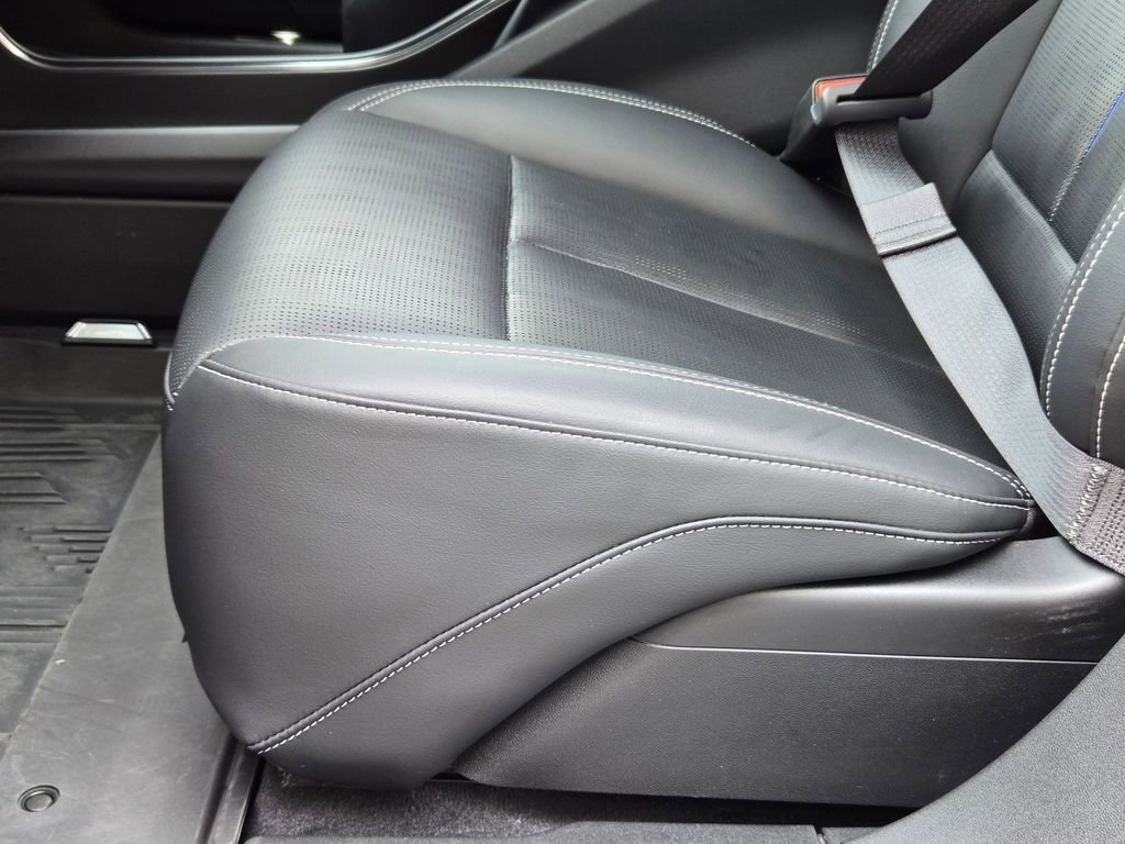 Certified 2024 Cadillac Lyriq Luxury w/ LPO, Floor Liner Package image 29