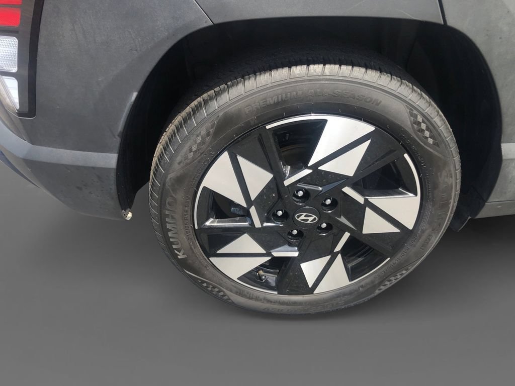 Used 2024 Hyundai Kona SEL FWD image 10