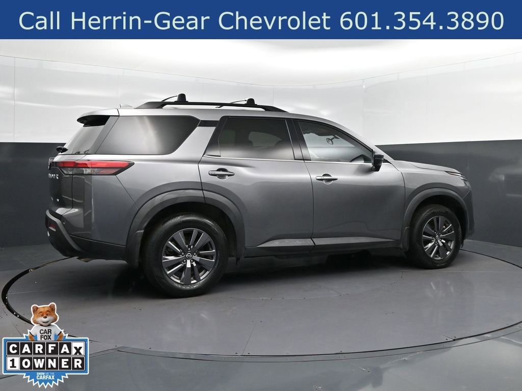 Used 2022 Nissan Pathfinder SV image 8