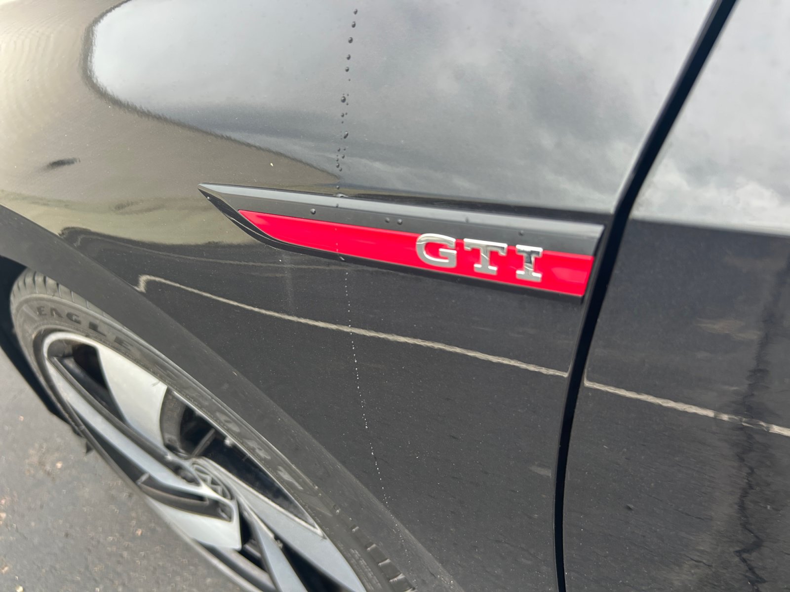 Used 2022 Volkswagen GTI SE FWD image 22