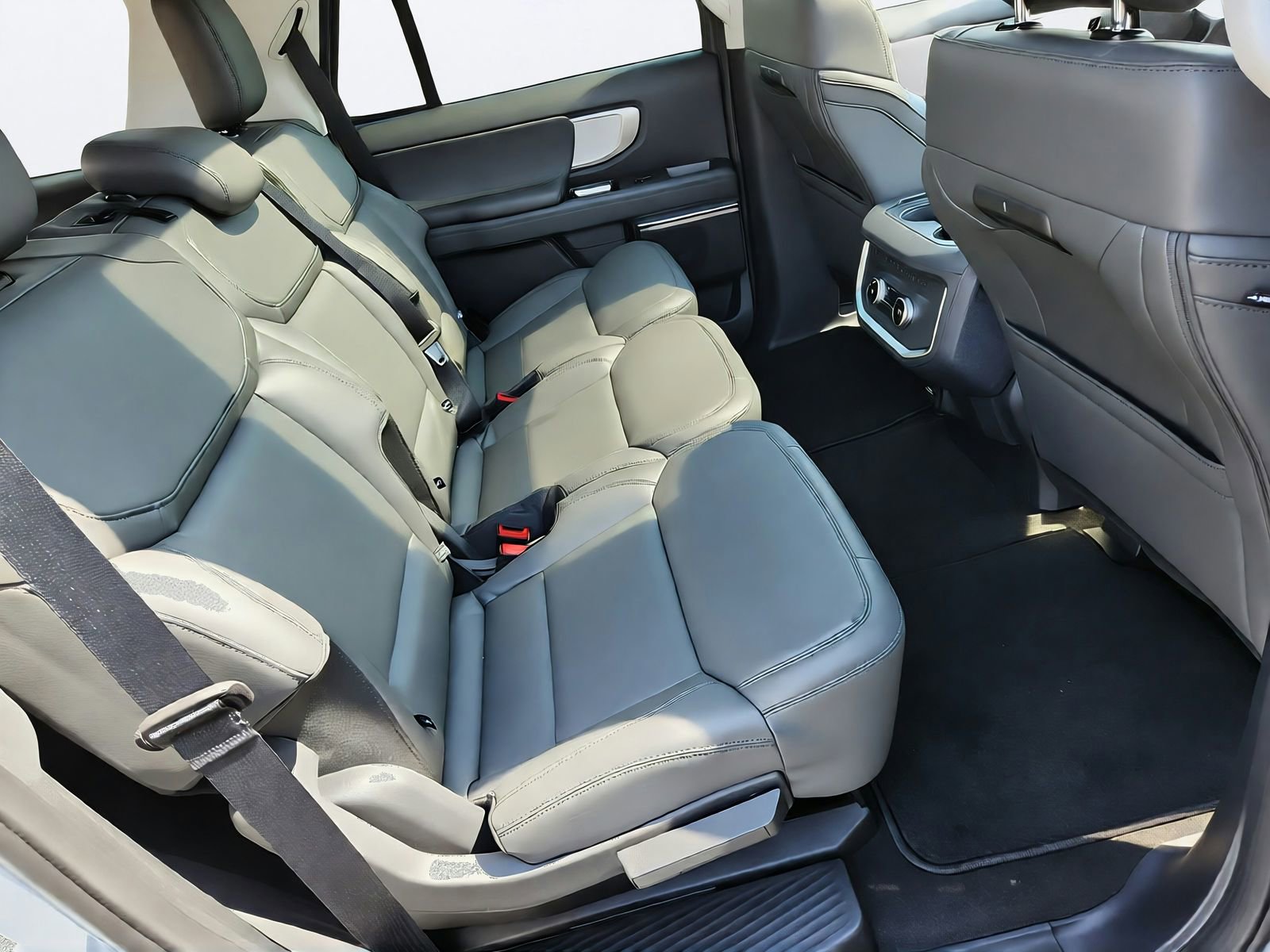 New 2026 Ford Expedition Active AWD/4WD image 30