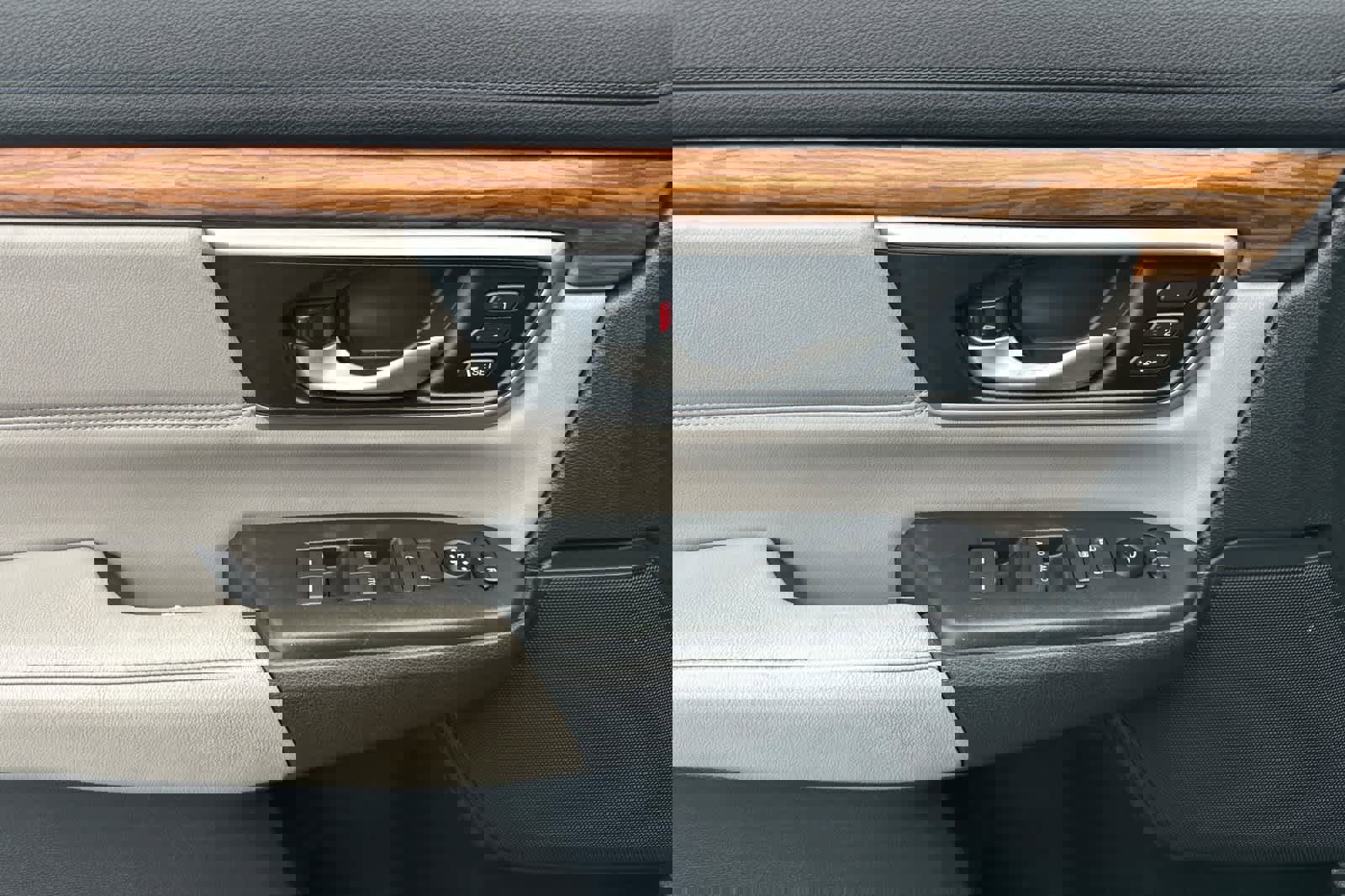 Used 2017 Honda CR-V EX-L image 12