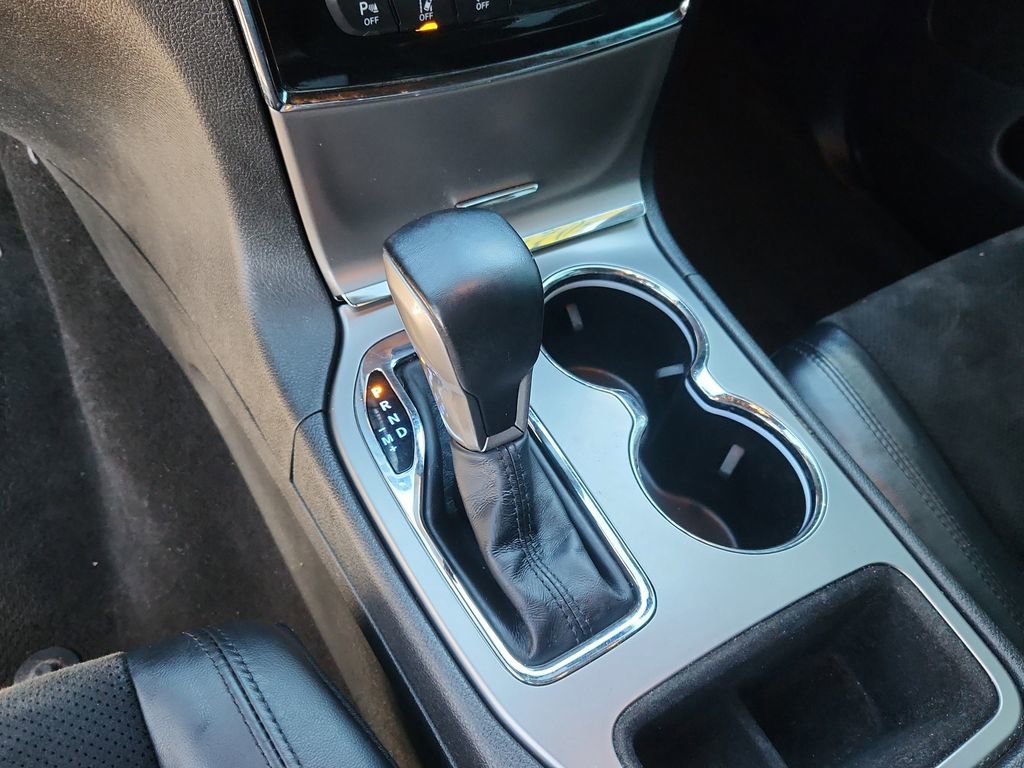 Used 2021 Jeep Grand Cherokee Laredo X image 22