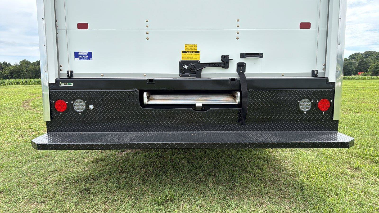 New 2027 Ford E-350 and Econoline 350 Super Duty w/ Power Equipment Group RWD image 21