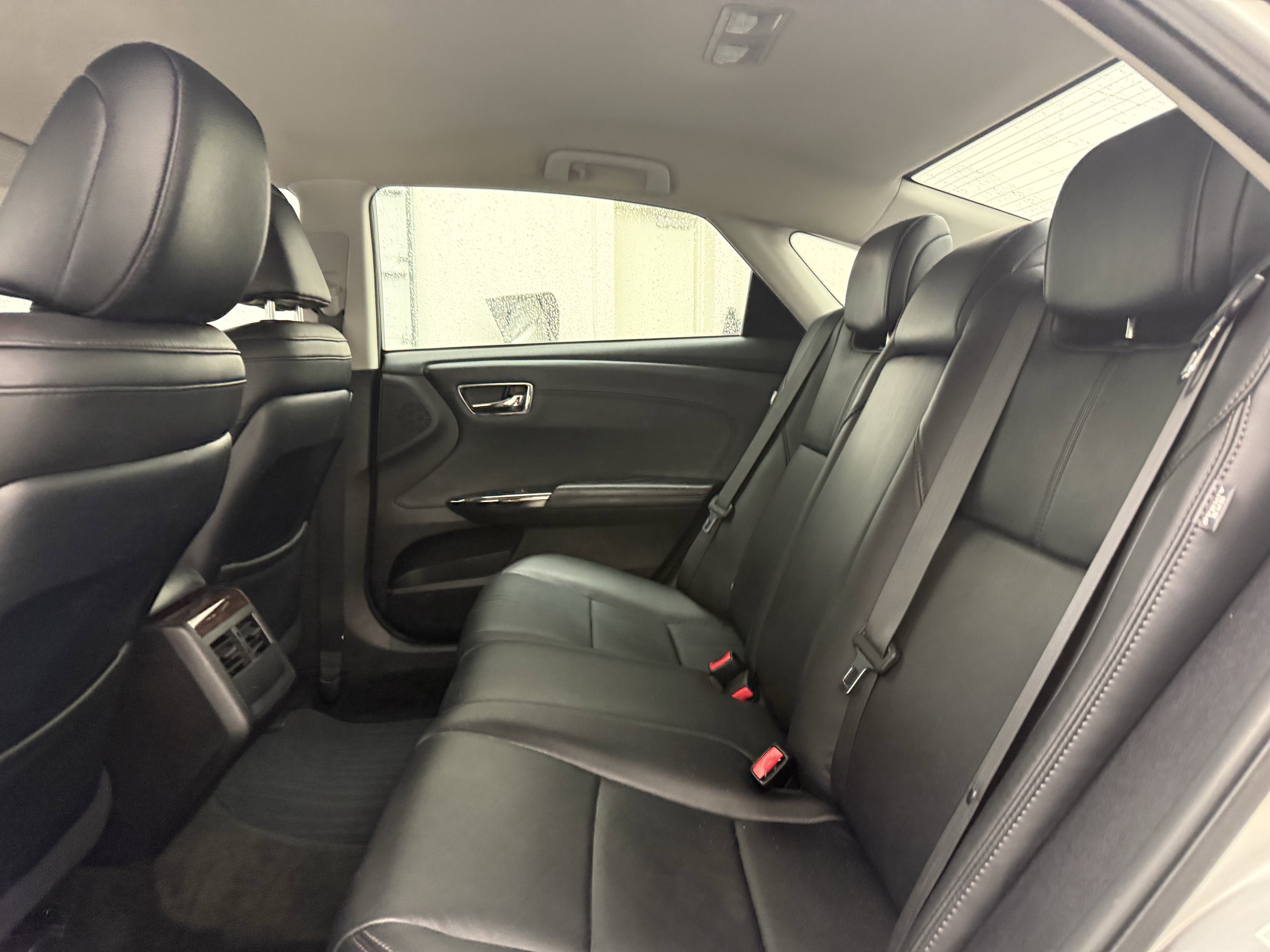 Used 2014 Toyota Avalon XLE image 24