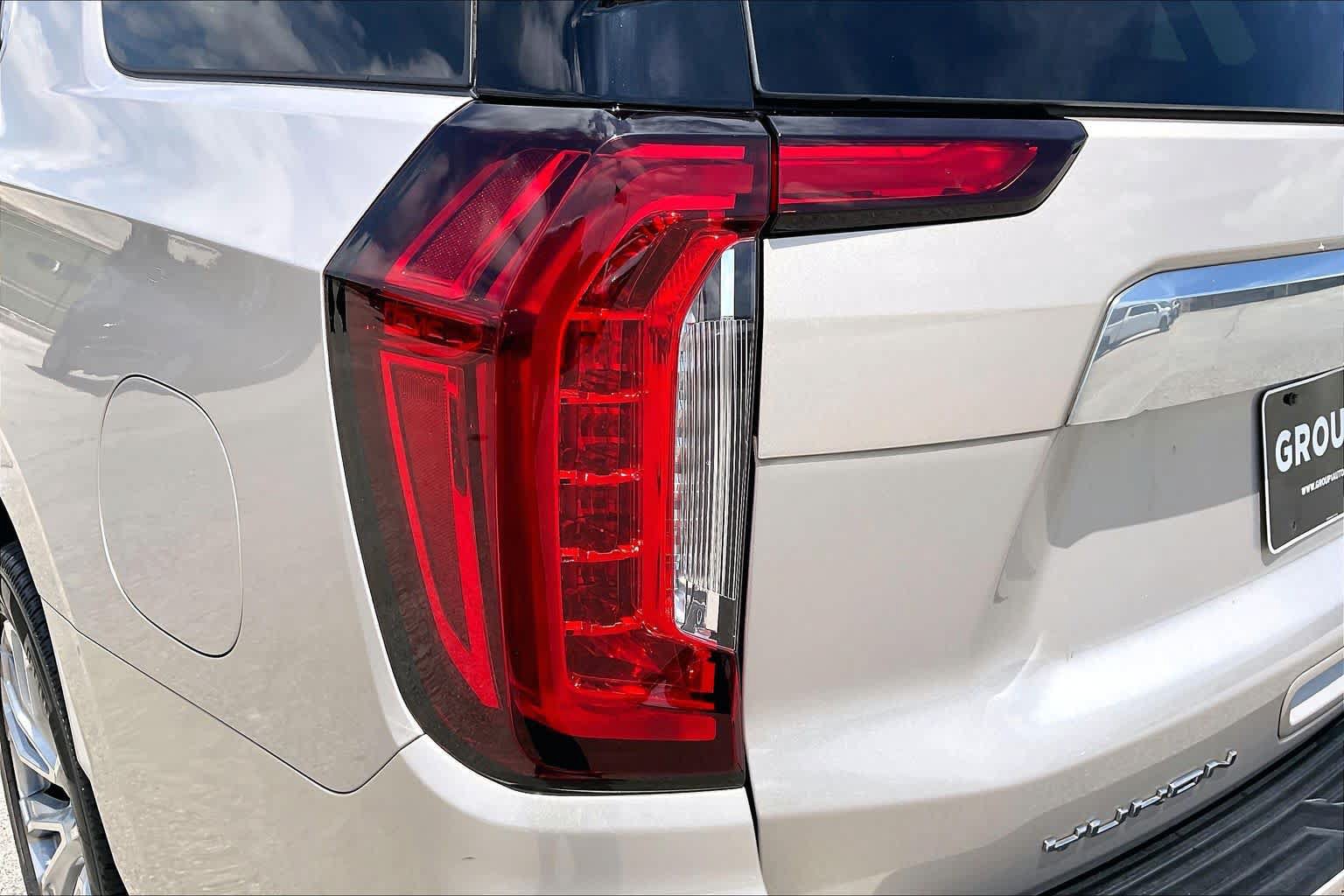 Used 2023 GMC Yukon Denali AWD/4WD image 28