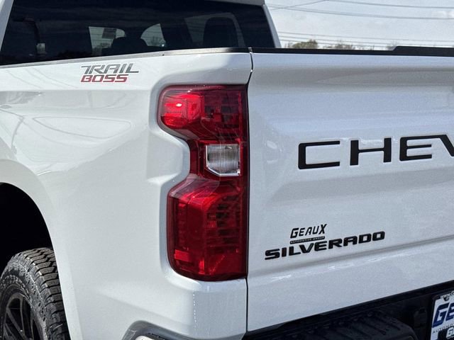 New 2026 Chevrolet Silverado 1500 Custom Trail Boss w/ Turbomax Blackout Package image 15