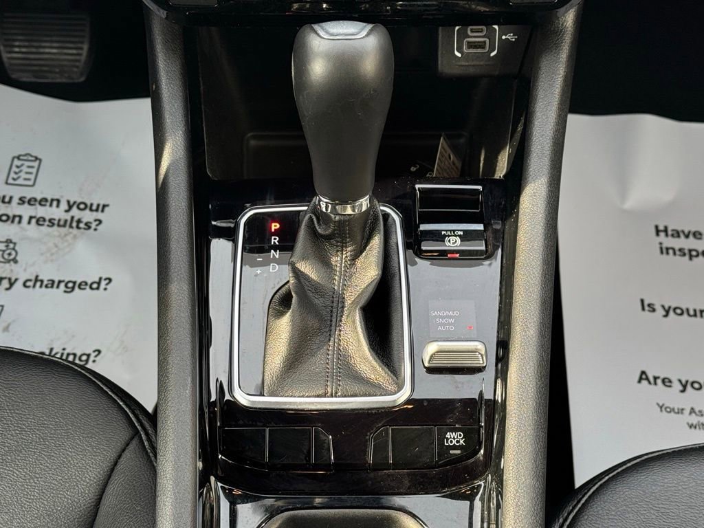 Used 2025 Jeep Compass Limited image 38