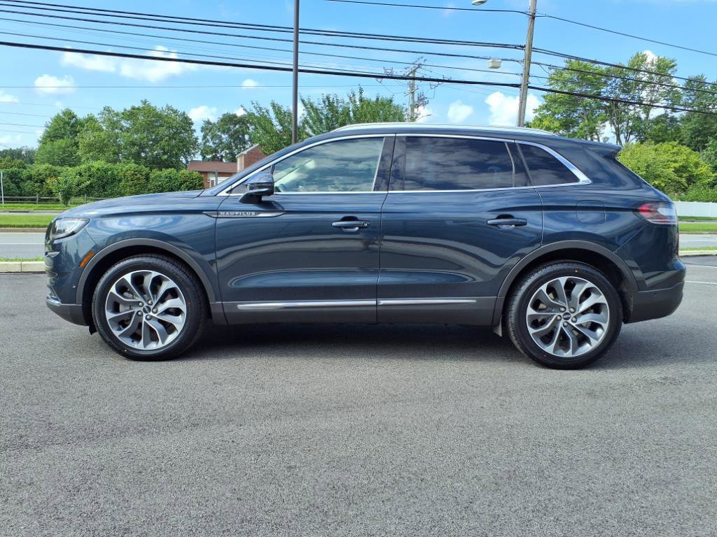 Certified 2022 Lincoln Nautilus Reserve w/ Equipment Group 201A image 4