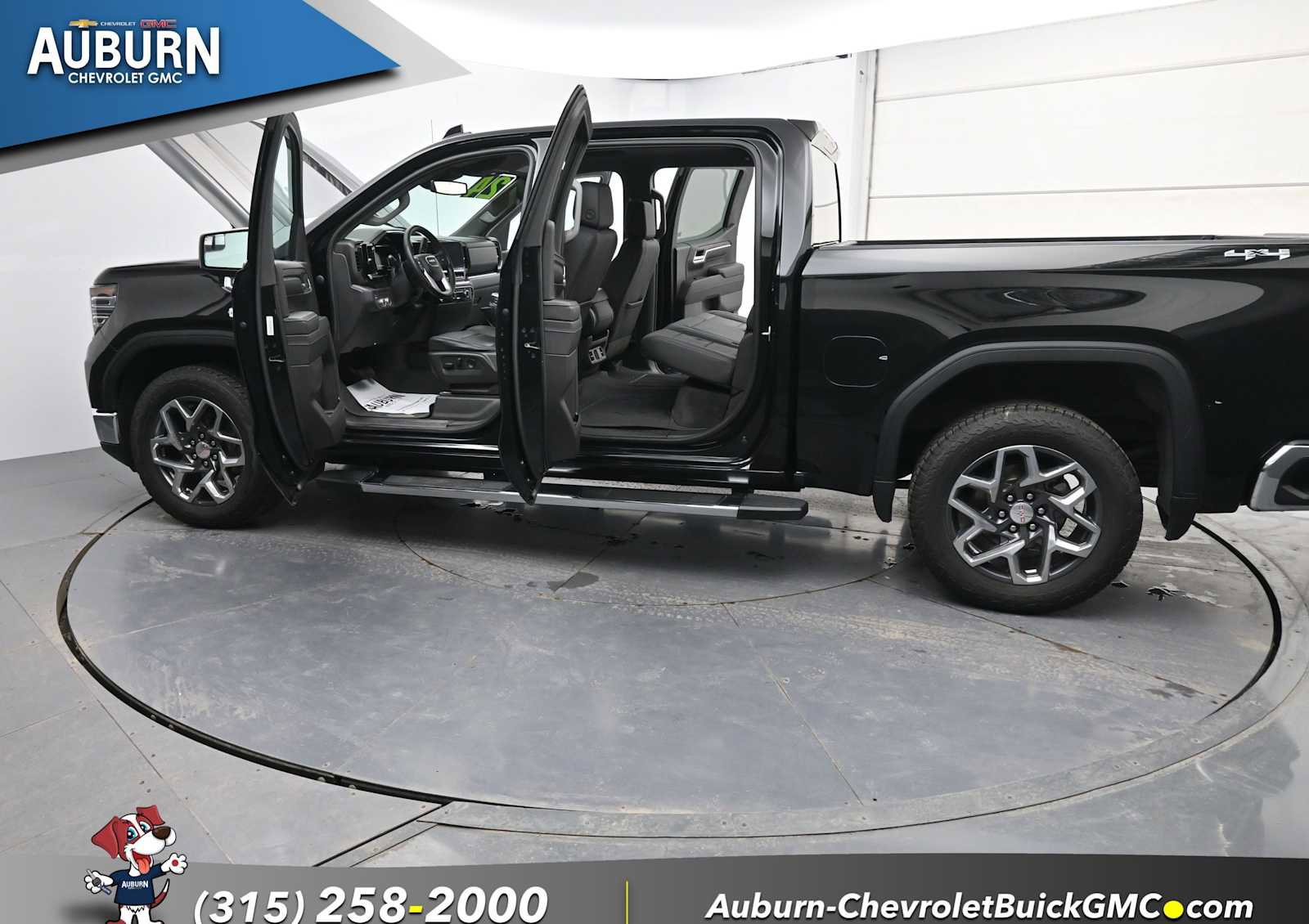 Used 2024 GMC Sierra 1500 SLT image 34