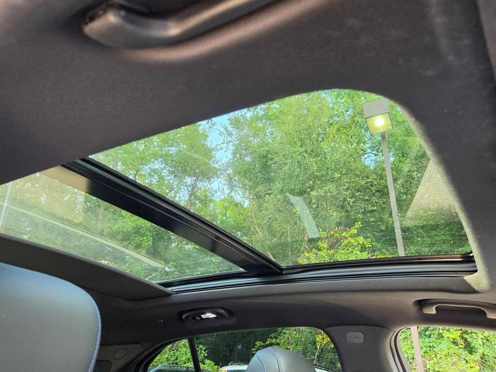 Used 2024 Cadillac XT4 Sport FWD image 18