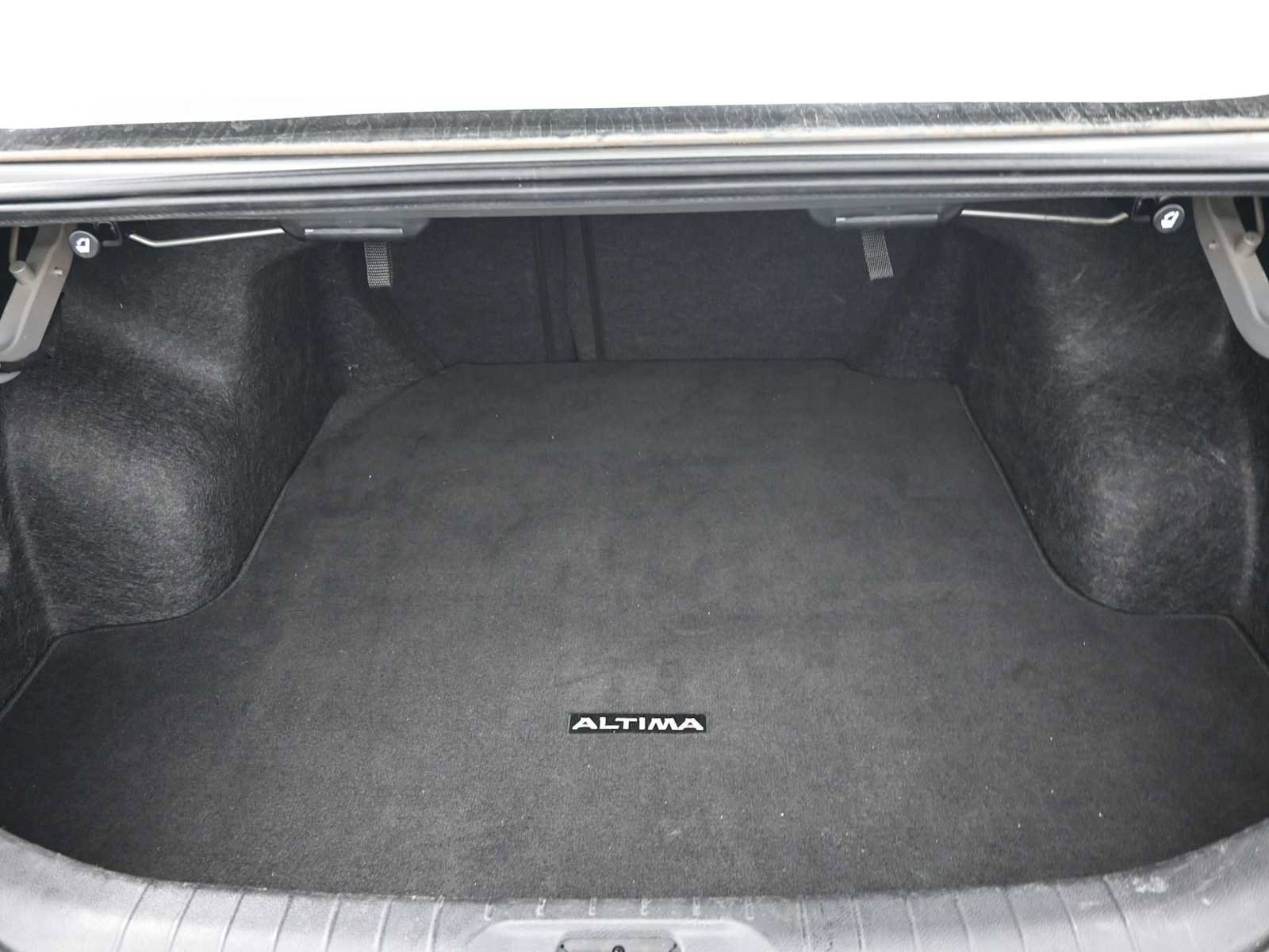 Used 2023 Nissan Altima 2.5 SV image 17