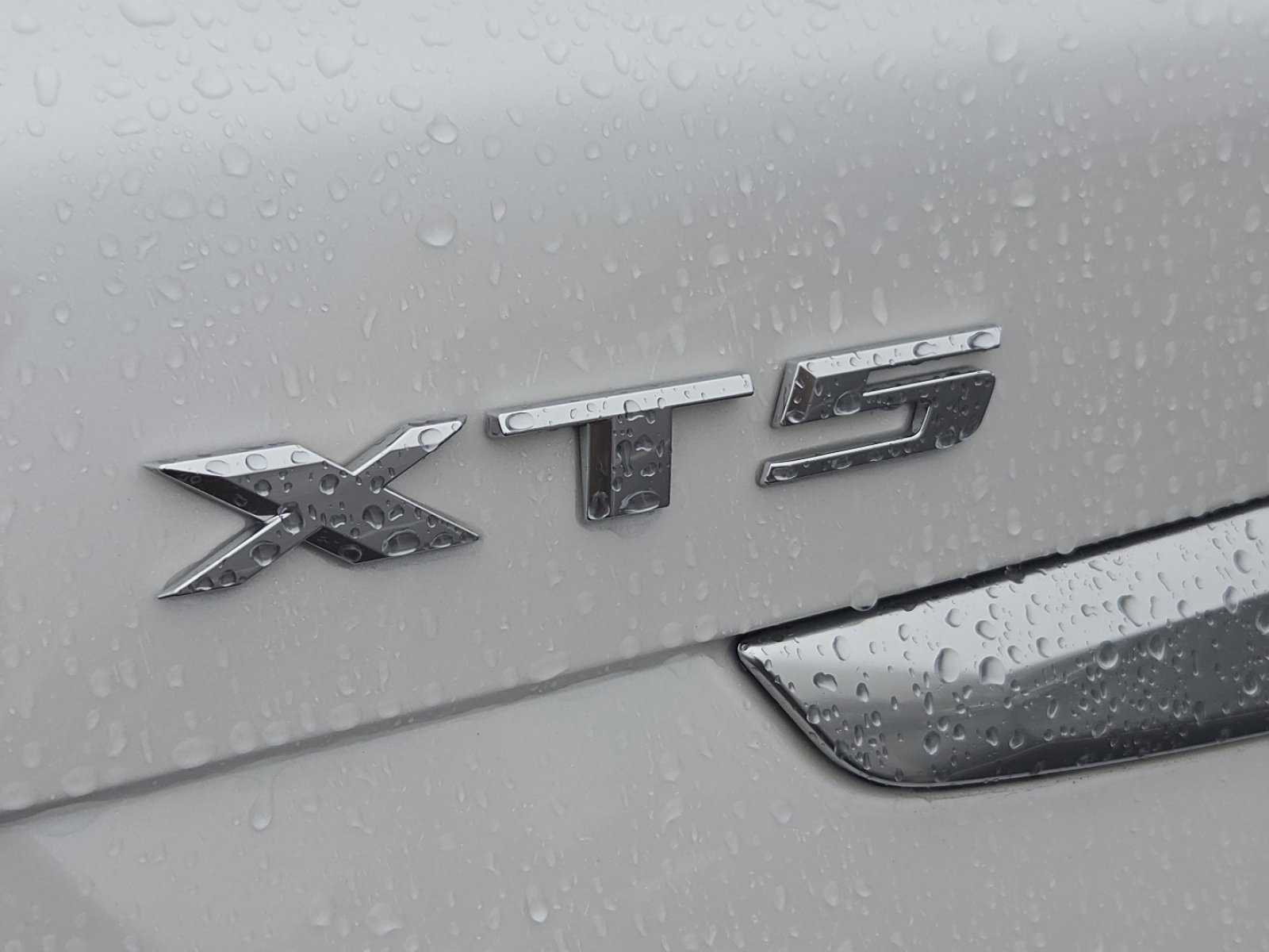 Used 2024 Cadillac XT5 Premium Luxury image 14